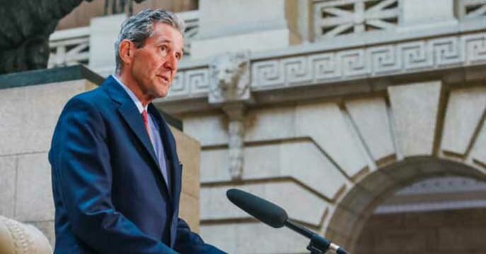 Brian Pallister Can Pallister pull a miracle out of his hat?
