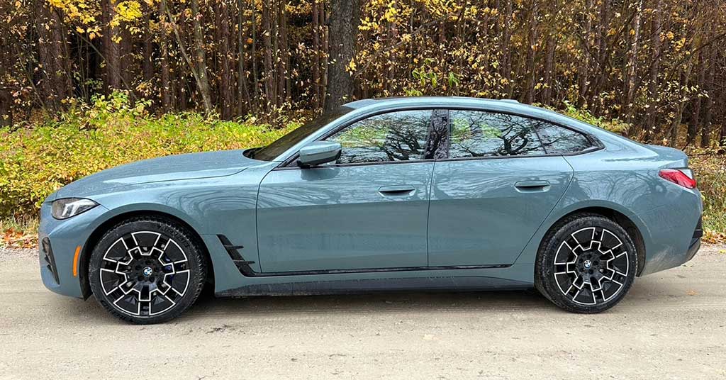 The BMW i4 eDrive40 combines instant electric power, luxury design and 484 km of range. A smart EV choice for Canadian roads